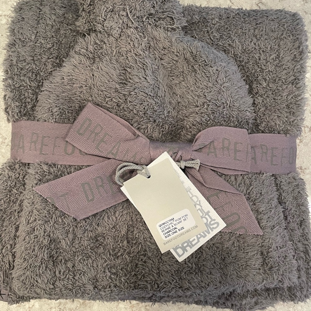 Barefoot Dreams Scarf & Beanie Set with Ribbon